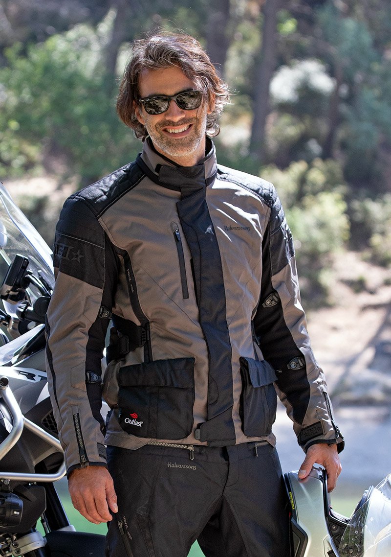 Halvarssons Wien jacket and Wish pant with Shoei GT Air-2
